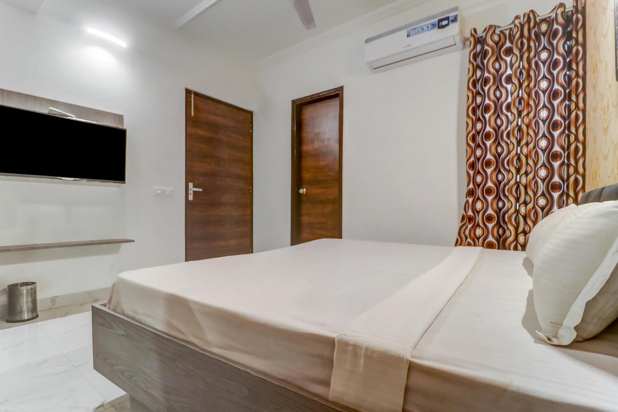 Townhouse Otel Ludhiana Dış mekan fotoğraf