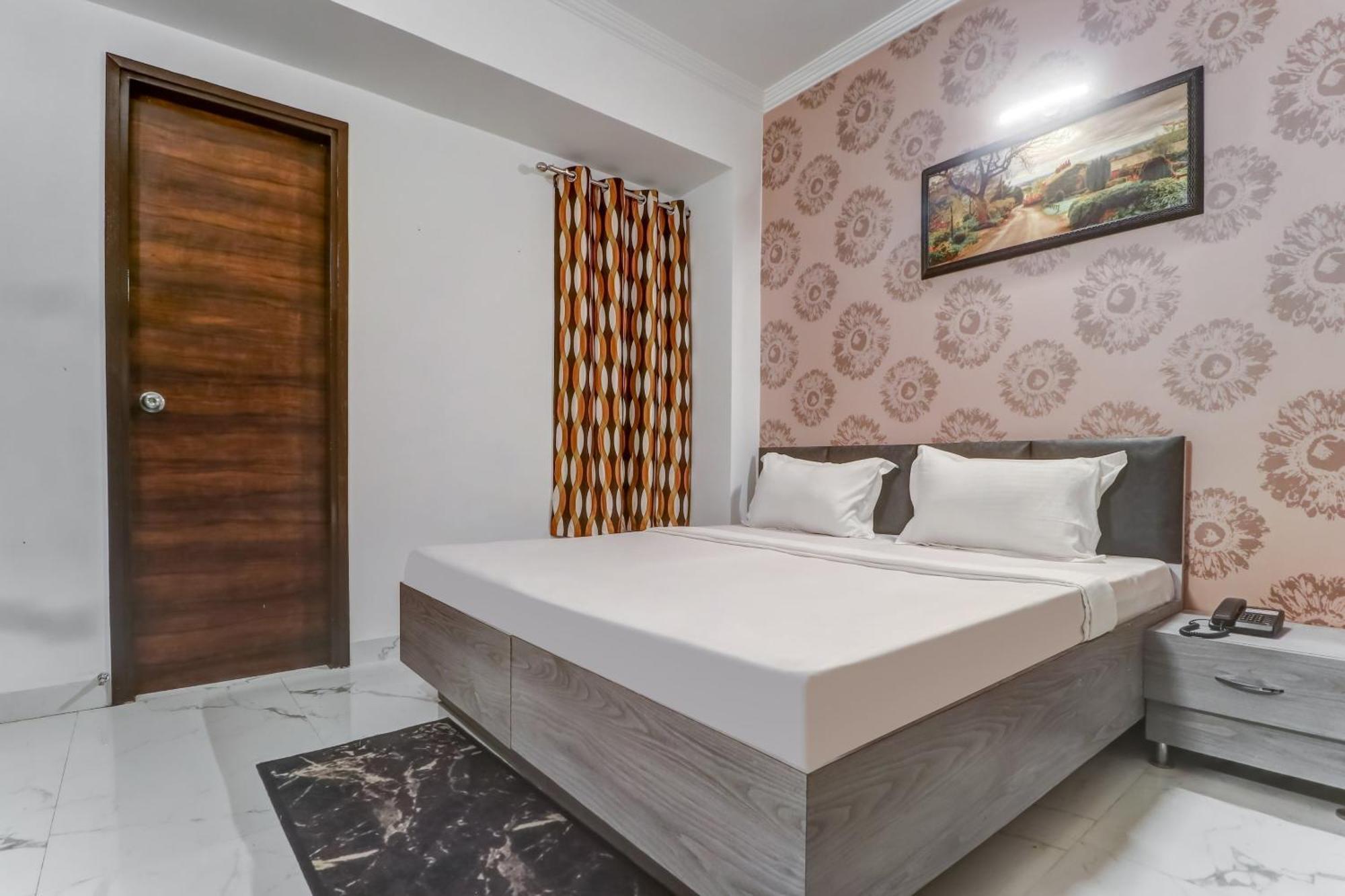 Townhouse Otel Ludhiana Dış mekan fotoğraf